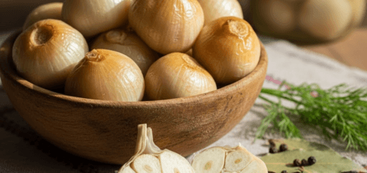 Rauginti česnakai: Traškus sveikatos šaltinis ir gurmaniškas atradimas